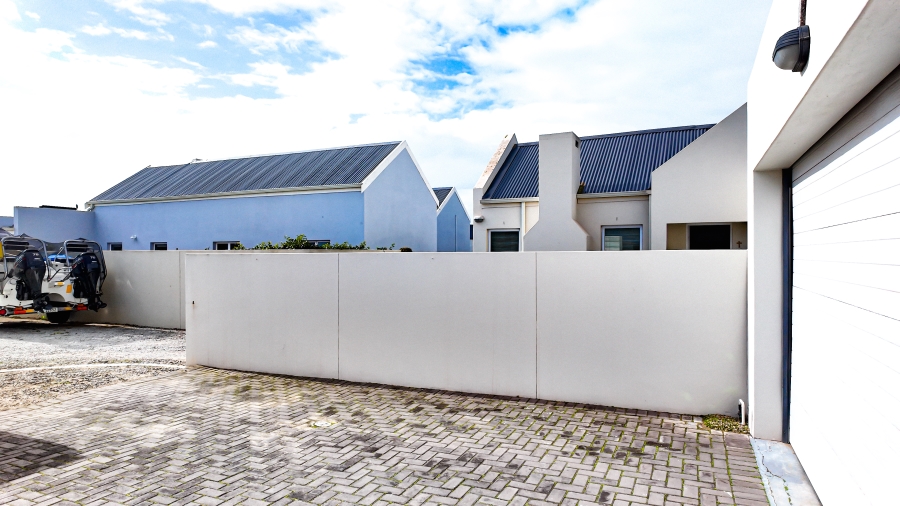 3 Bedroom Property for Sale in Laguna Sands Western Cape